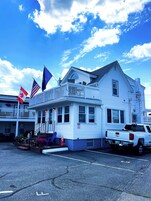 Fachada de la propiedad