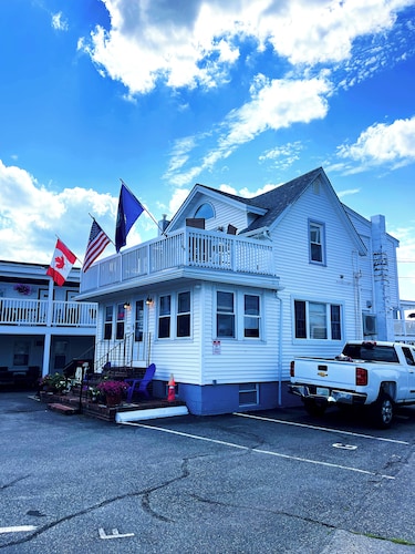 Blue Jay Motel
