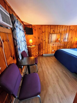 Habitación estándar | Muebles diferentes, wifi gratis y ropa de cama 