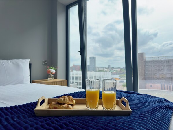 Deluxe-huoneisto | 2 makuuhuonetta, silitysrauta/-lauta, ilmainen Wi-Fi, vuodevaatteet