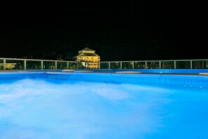 Apartment | 1 bedroom, iron/ironing board, Internet - Lux Retreat - Waterfront Gym Prime Location (Cairns)