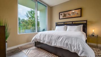 2 bedrooms, desk, iron/ironing board, free WiFi