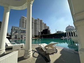 Utomhuspool