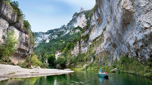 Exterior - Les Détroits  (Massegros Causses Gorges)