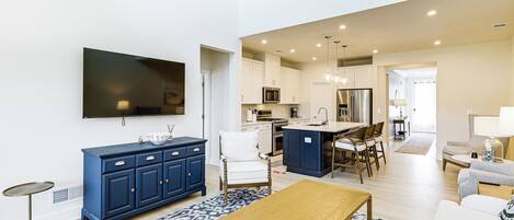 Apartment (3 Bedrooms) | Front of property