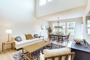 Apartment (3 Bedrooms) | Interior - 5 Mi to Bethany Beach: Retreat w/ Pool Access (Millville)