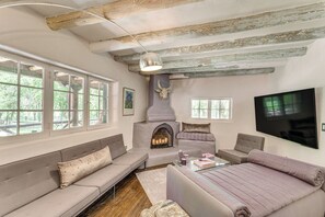 House (2 Bedrooms) | Interior - Mid-century Modern Taos Home w/ Hot Tub & Fire Pit (Taos)