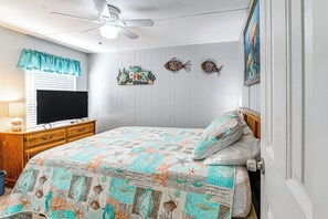 Interior - 1/2 Mi to Ocean: Surfside Beach Resort Home (Murrells Inlet)