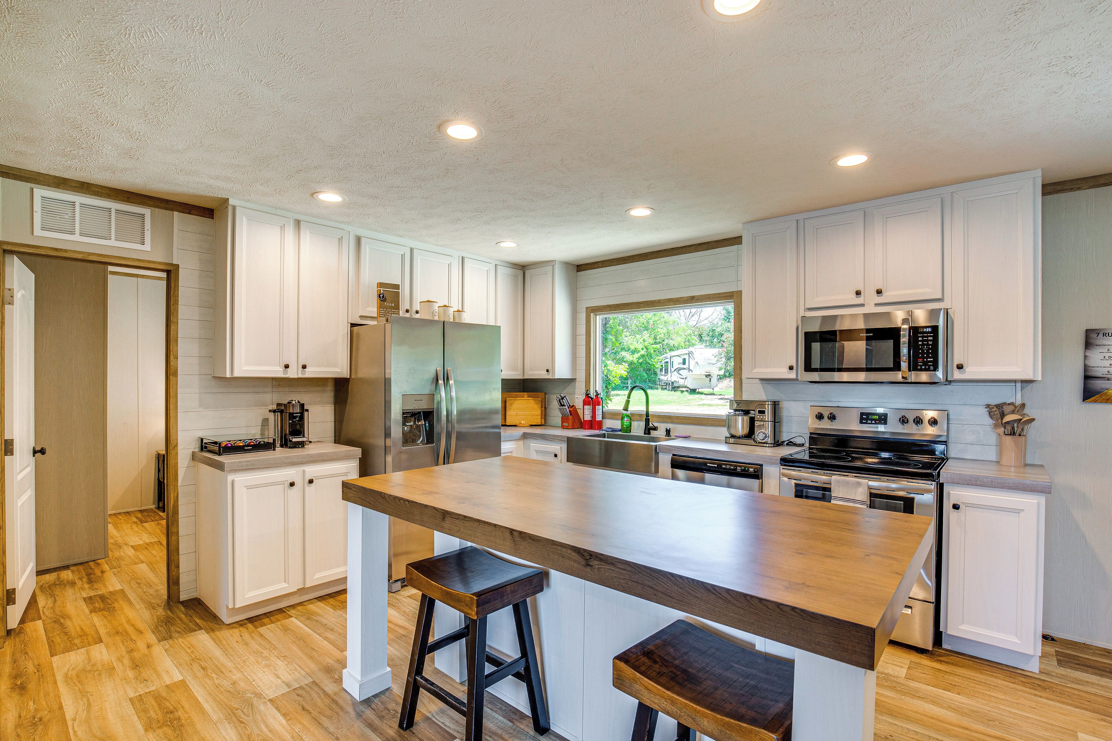 House (3 Bedrooms) | Interior