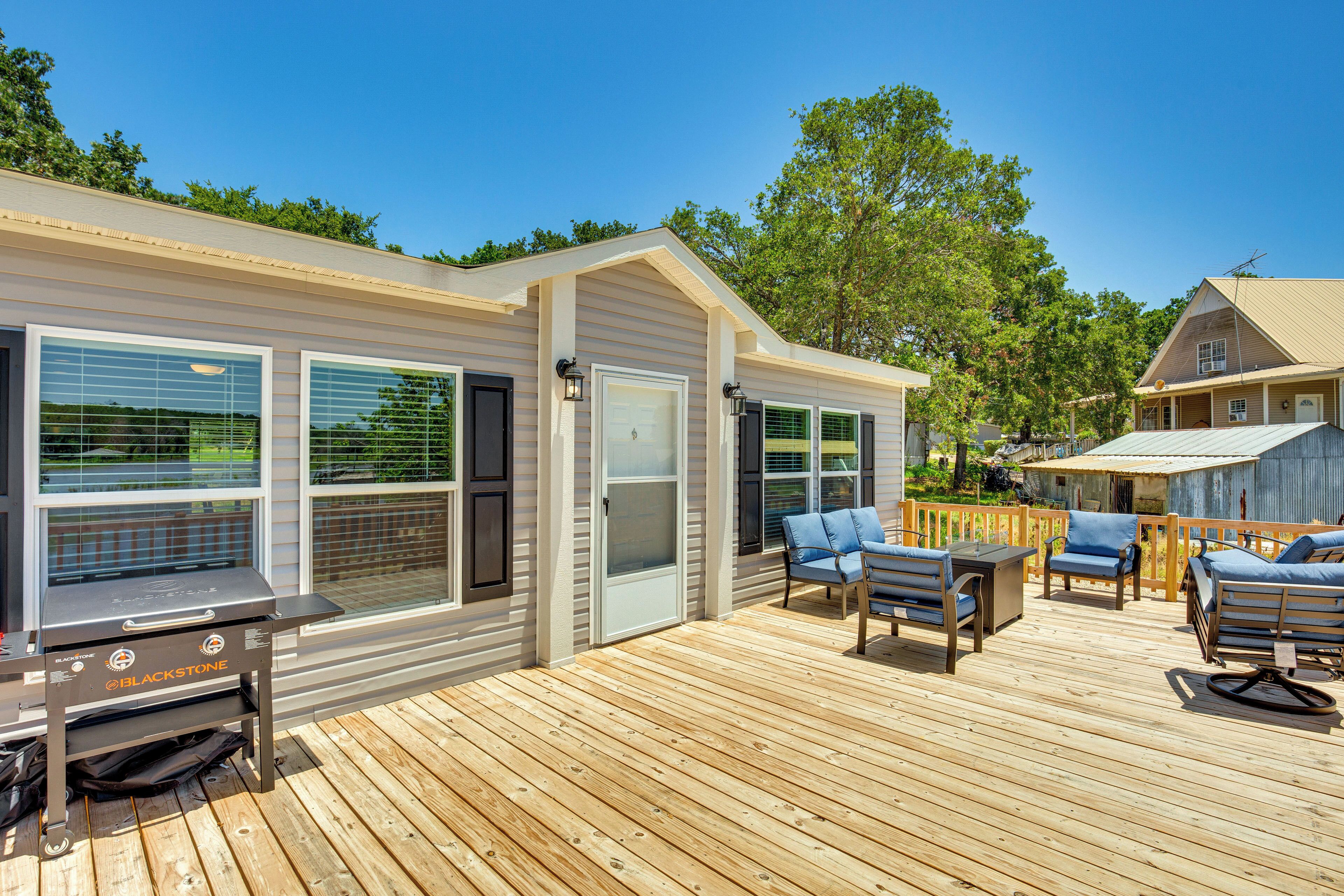 House (3 Bedrooms) | Front of property