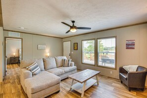 House (3 Bedrooms) | Interior - Cedar Creek Reservoir Home w/ Private Boat Ramp! (Kemp)