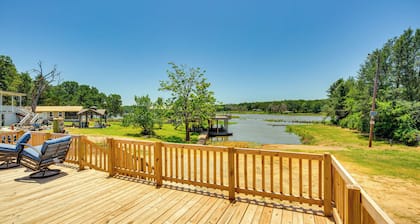 Cedar Creek Reservoir Home w/ Private Boat Ramp!