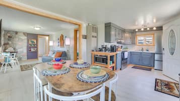 Cottage (2 Bedrooms) | Interior