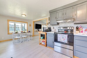 Cottage (2 Bedrooms) | Interior