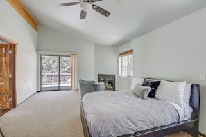 Hús (3 Bedrooms) | Að innan