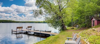Private Dock & Rowboat! Cabin on Bearskin Lake