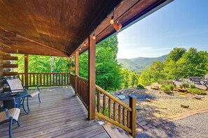 Terrace/patio - Idyllic Sylva Cabin w/ Great Smoky Mountains View! (Sylva)