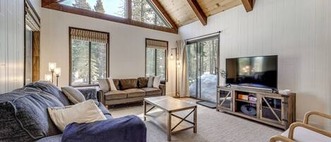 Rumah (3 Bedrooms) | Bagian depan properti