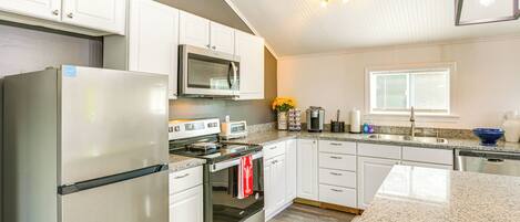 House (2 Bedrooms) | Interior