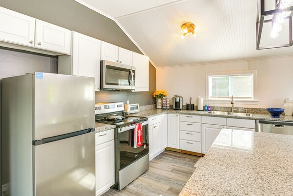 House (2 Bedrooms) | Interior