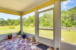 Interior - Navarre House w/ Game Room: 5 Mi to Beaches! (Navarre)