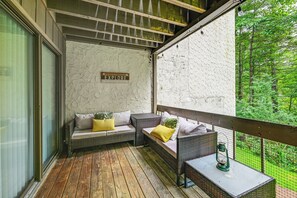 Apartment (1 Bedroom) | Front of property - Sapphire Valley Condo w/ Pool & Lake Beach Access! (Cashiers)