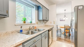 Apartment (1 Bedroom) | Interior