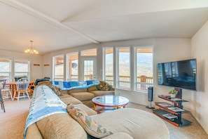 TV, fireplace - Remote Kingston Cabin w/ Mtn Views: Fish & Atv! (Kingston)