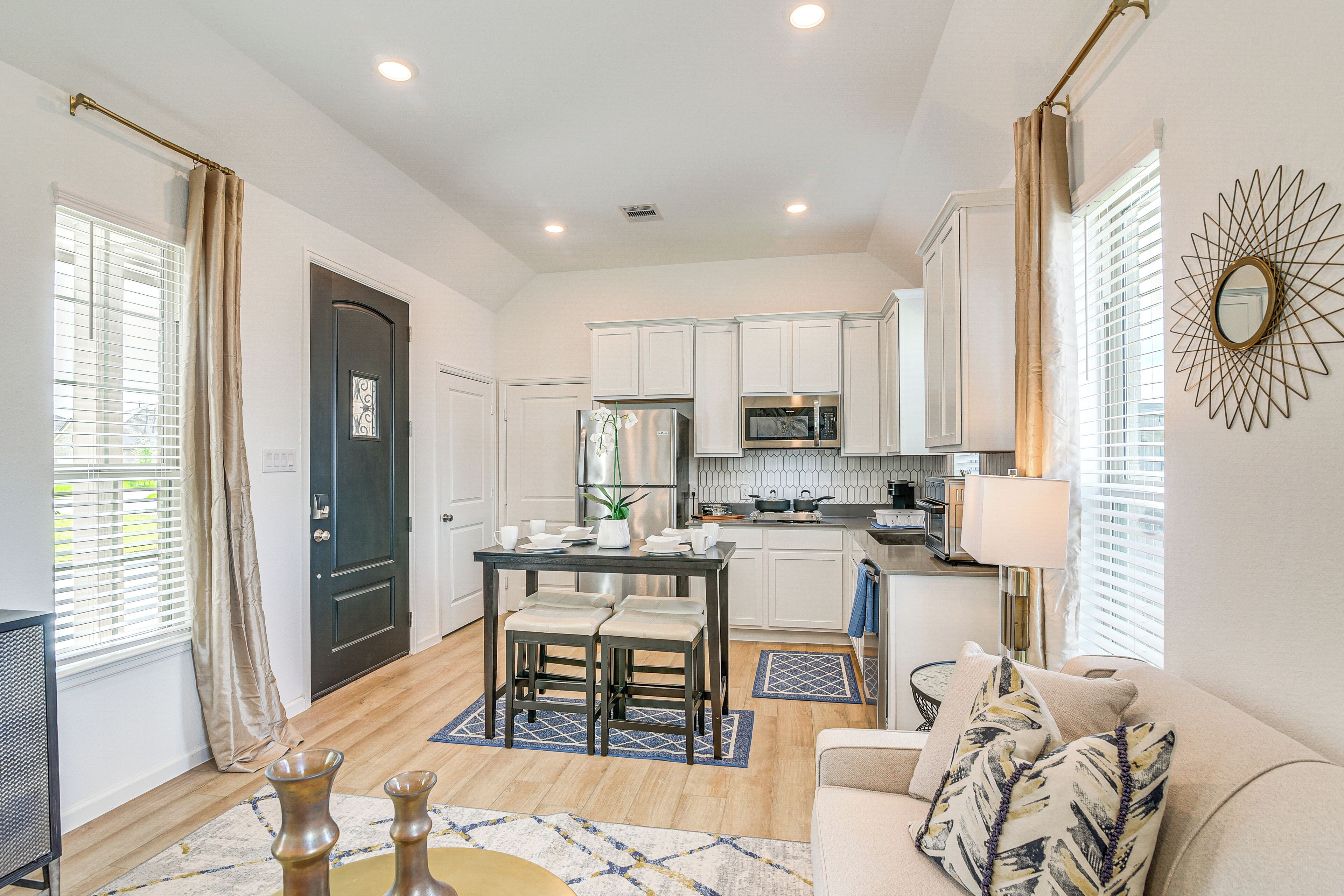 Apartment (1 Bedroom) | Interior