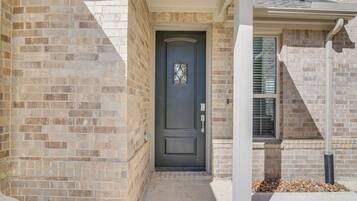 Apartment (1 Bedroom) | Interior