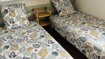 2 chambres, fer et planche Ă repasser, Wi-Fi, draps fournis