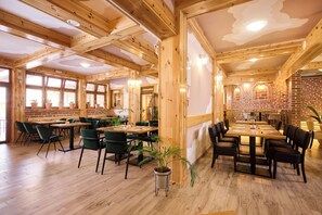 Restaurant - Hotel Kadoor (Karlovac)