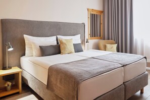 Familie maisonnette, 2 slaapkamers | Een bureau, gratis wifi, beddengoed