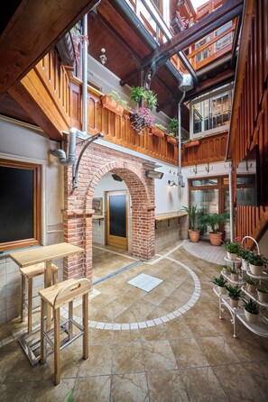 Interior entrance - Aminess Kadoor Hotel (Karlovac)