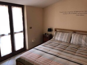 3 chambres, lit parapluie, Wi-Fi, draps fournis