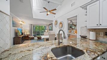 Condo, 2 Bedrooms | Private kitchen | Fridge, oven, coffee/tea maker, toaster