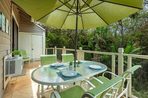 Outdoor dining - Grand Champions 12 1 Bedroom Condo (Kihei)