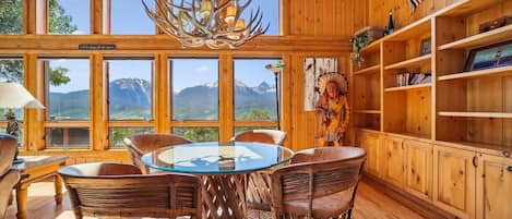 House, 4 Bedrooms | Dining