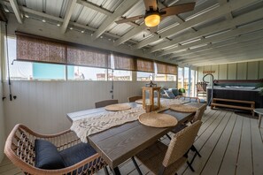 House, 3 Bedrooms | Dining