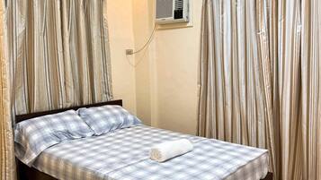 2 bedrooms, WiFi, bed sheets, wheelchair access