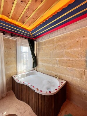 Deluxe Double Room | Premium bedding, Select Comfort beds, minibar, individually decorated - Elite Rose (Nevsehir)