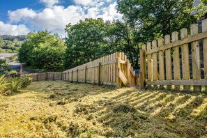 Property grounds - Luxury Accommodation in an Old Turbine House in Betws Y Coed | Pwerdy (Betws y Coed)