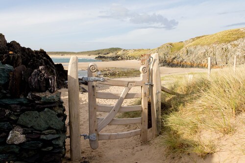 Beautifully renovated barn conversion set in the heart of the Anglesey countryside
