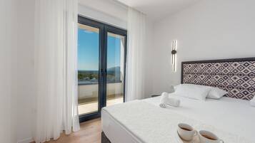 4 Schlafzimmer, kostenlose Babybetten, Bettwäsche