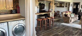 Papa's Cabin - 40 acres & 5 acre lake!