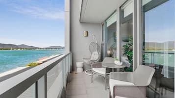 1 bedroom, iron/ironing board, Internet
