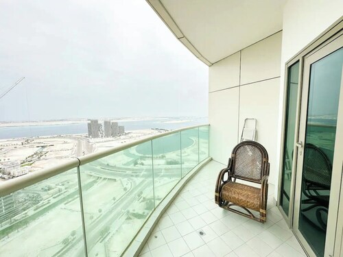 Sustainable 1BR w/Balcony Gym & Pool Access