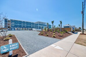 Exterior - Saltwater Resort Suite 3007, 3rd Floor Queen (Surf City)