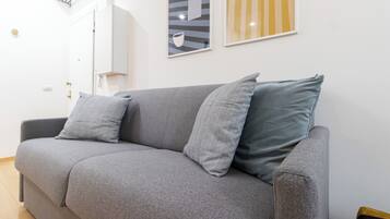 Apartment (1 Bedroom) | Interior