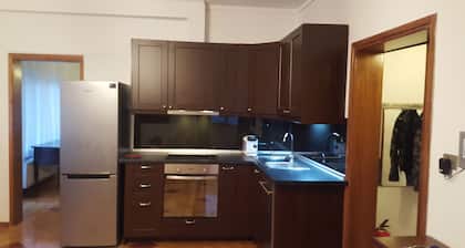 Lovely 2-bedroom apartment in Kalamaria with AC, WiFi